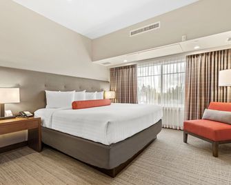 Mountain View Inn & Suites - Sundre - Schlafzimmer