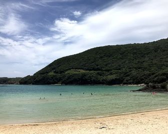 Tsushima White House - Tsushima - Strand