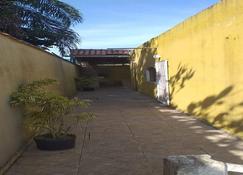 House with pool, garage, internet and Wi-Fi - Vitória - Outdoor view