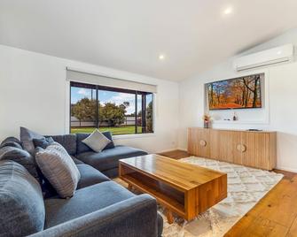 Loddon Retreat - Bridgewater On Loddon - Sala de estar