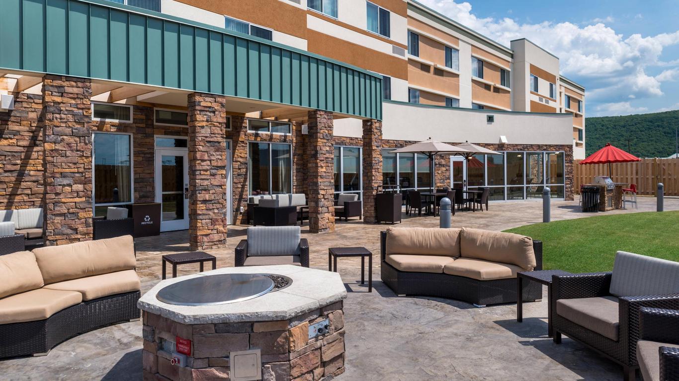 Courtyard by Marriott Elmira Horseheads