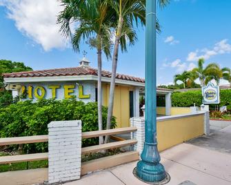 OYO Hotel Coral Gables - Miami Airport - Coral Gables - Vista del exterior