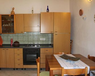 Casa Vacanze Margherita - Riola Sardo - Küche