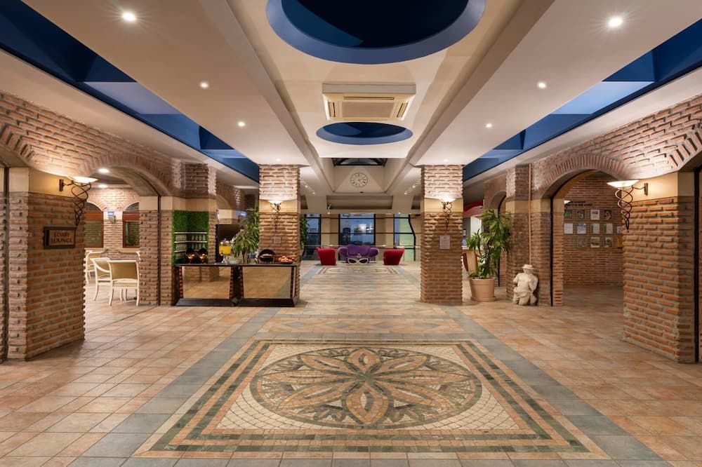 ليماك أركاديا سبورت ريزورت - شامل جميع الخدمات