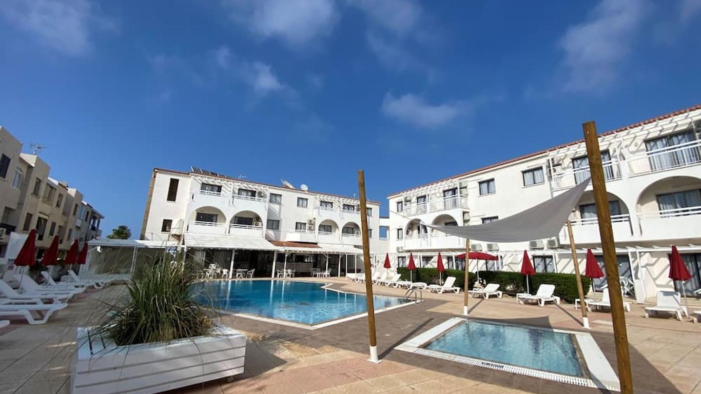 أمور هوتل أبارتمينتس