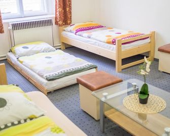 Hostel Opletalova - Praga - Camera da letto
