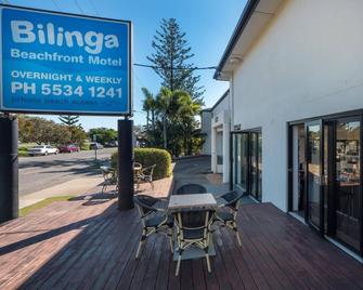 Bilinga Beach Motel - Bilinga - Патіо