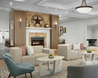 Homewood Suites by Hilton Irving-DFW Airport - Irving - Sala de estar