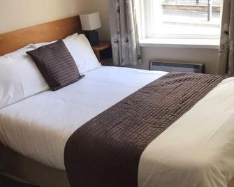 The Terrace Lodge Hotel - Yeovil - Bedroom