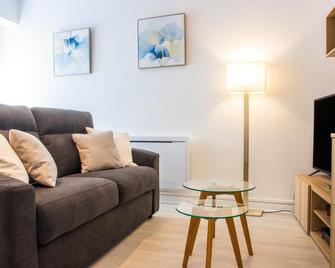 Le Blossac - Charmant T1bis entièrement neuf ! - Poitiers - Wohnzimmer