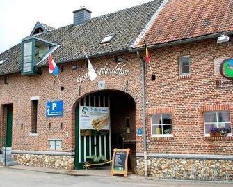 Blanckthys Hotel Voeren - Gravenvoeren - Gebäude