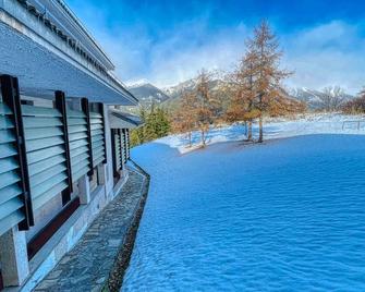 Appartamento La Chapelle Rocciamelone - Affitti Brevi Italia - Sauze d'Oulx - Pool