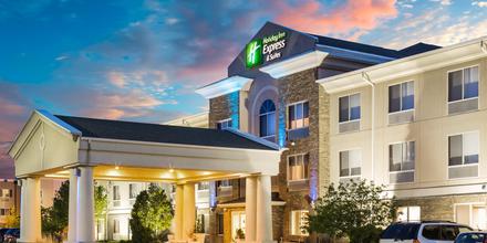 Image of hotel: Holiday Inn Express Hotel & Suites Bellevue-Omaha Area