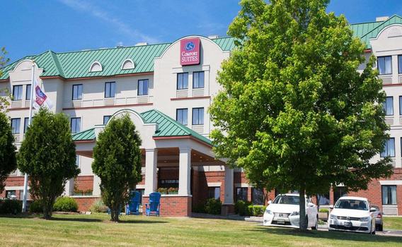 Comfort Suites West Warwick Providence 90 1 5 5 West