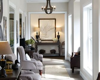 ออน เดอะ ริเวอร์ อินน์ - วูดสต็อก - ห้องนั่งเล่น