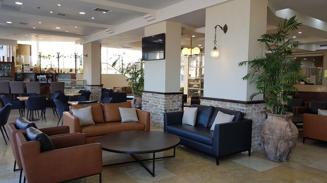 فندق رويال بلازا