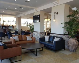 מלון רויאל פלאזה - טבריה - לובי