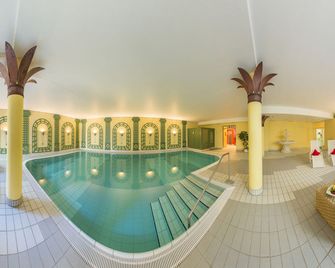 Hotel Bayernwinkel - Yoga & Ayurveda - Bad Wörishofen - Pool