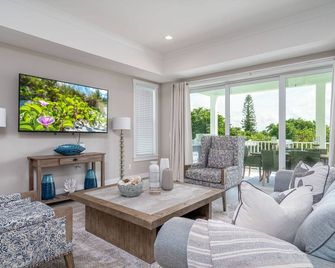 661 Estero Blvd Beach To Bay Home - Fort Myers Beach - Вітальня