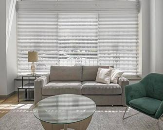 Landing at Lofts at American Life - 1 Bedroom in Central City - Birmingham - Living room