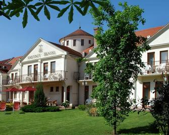 Ametiszt Hotel Harkany - Harkany - Будівля