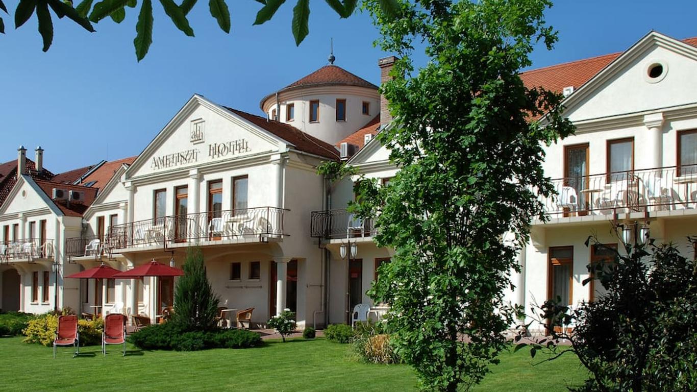 أميتسيزت هوتل هاركاني