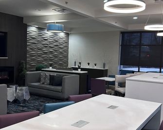 La Quinta Inn By Wyndham Columbia Se / Fort Jackson - Columbia