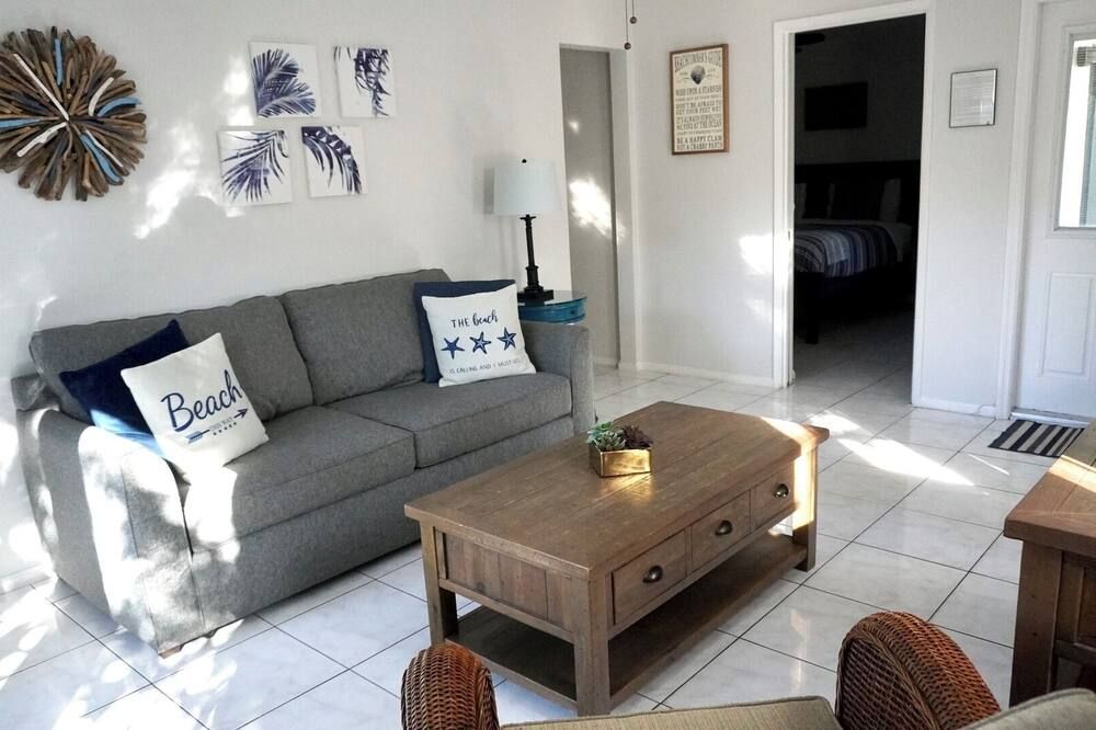 4145 By The Sea Inn & Suites - Lauderdale-by-the-Sea - סלון