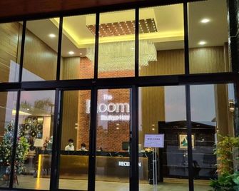 The Room Boutique Hotel - Сакон Нахон
