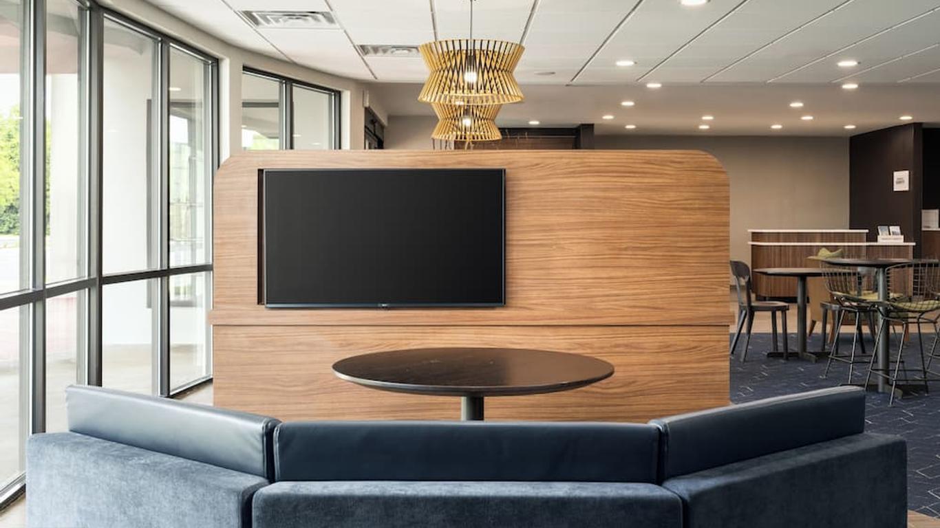 Courtyard by Marriott Brunswick