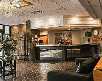 Altoona Grand Hotel - Altoona - Lobby