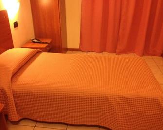Hotel Belforte - Varese - Bedroom