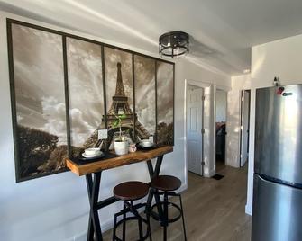 Professional Bungalow - Sault Ste Marie - Restaurant