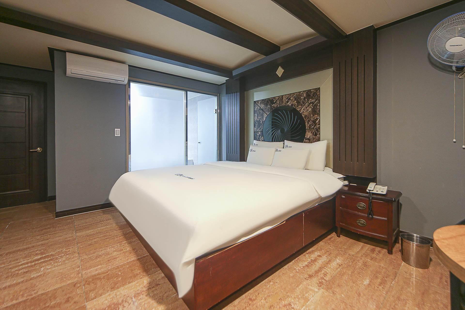 Busan Sajik Olive