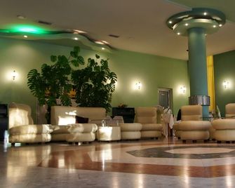 Hotel Regat - Piteşti - Lobby