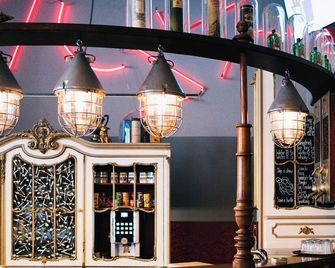 Three Little Pigs Hostel Berlin - ืืจืืื - ืืจ