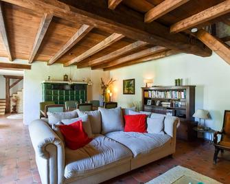 18th-century farmhouse near Poitiers and Chinon - Saint-Jean-de-Sauves - Sala de estar