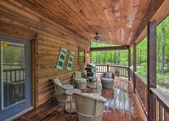 Cabin with Hot Tub Near Broken Bow Lake and Hiking - Broken Bow - Balcony