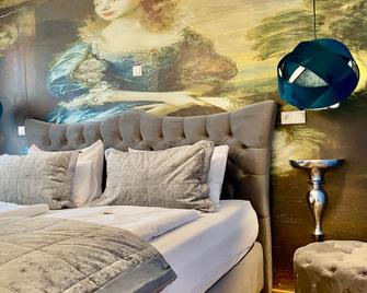 Boutique Hotel & Bio Wirtshaus Schwarzer Bock - Ansbach - Habitación