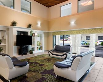 Rodeway Inn At Fort Lee - Hopewell - Huiskamer