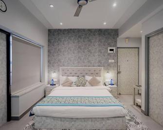 La Sunila Suites - Arpora - Soveværelse