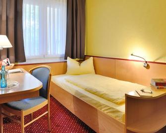 Burghotel Stammhaus - Nuremberg - Bedroom