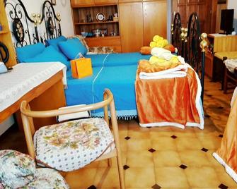 10 minutes from the sea - Seneghe - Restaurante