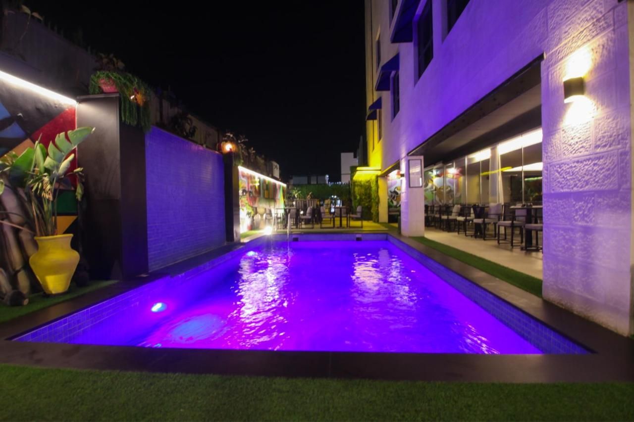 Monarch Hotel Amman thumbnail 3