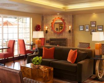 Larkspur Landing Sacramento-An All-Suite Hotel - Sacramento - Lobby