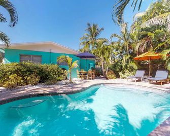 Mangrove Cottage - Anna Maria - Pool