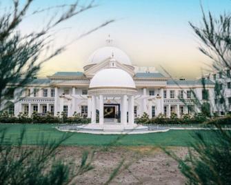 The Royal Palace - Dewas - Building