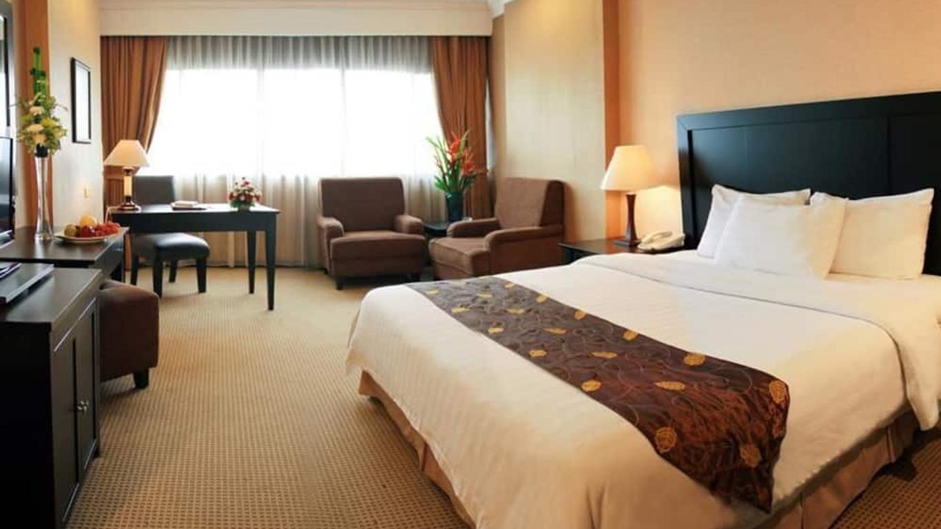 Danau Toba Hotel International