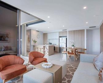 Gabba Oasis:luxury 3brm Apt Pool - Brisbane - Living room
