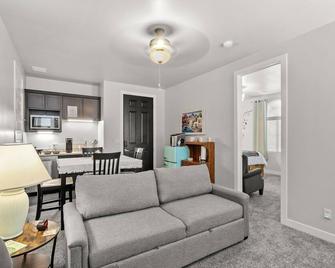 Cozy Casita Suite - Las Cruces - Living room